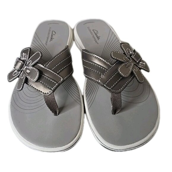 Clarks NIB Women's 7 M Cloudsteppers Brinkley Flora Sandals Pewter NEW - Picture 1 of 7